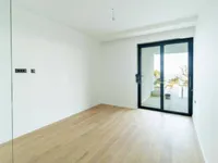 Недвижимость Трехкомнатная квартира Центр: 16