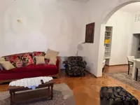 Недвижимость Трехкомнатная квартира Центр: 4