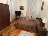 Недвижимость Трехкомнатная квартира Центр: 14