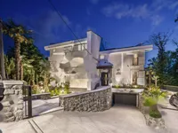 Недвижимость Семейная вилла, Запад Опатия: 79