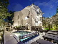 Недвижимость Семейная вилла, Запад Опатия: 86