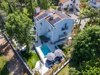 Недвижимость Семейная вилла, Запад Опатия: 88