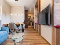 Недвижимость Четырехкомнатная квартира, Опатия: 11