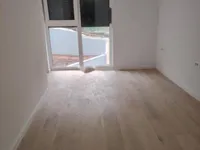 Недвижимость Четырехкомнатная квартира: 11