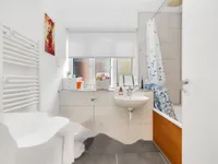 Недвижимость Henriques Street: 24