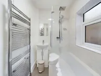 Недвижимость Coles Green Road: 3