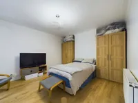 Недвижимость Coles Green Road: 10