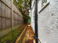 Недвижимость Coles Green Road: 12