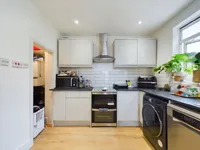 Недвижимость Coles Green Road: 36