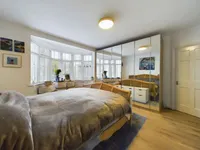 Недвижимость Coles Green Road: 42