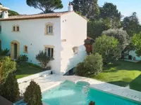 Недвижимость Villa Petit Juas: 1