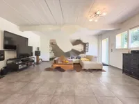 Недвижимость Maison Petit Juas: 4