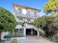 Недвижимость Villa Petit Juas: 1