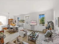 Недвижимость Villa Petit Juas: 2