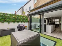 Недвижимость Uverdale Road: 8