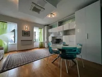 Недвижимость Двухкомнатная квартира, Центр: 1