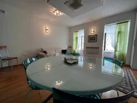 Недвижимость Двухкомнатная квартира, Центр: 2