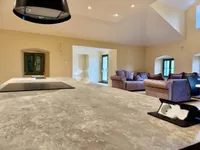 Недвижимость Трёхкомнатная квартира, Центр: 5