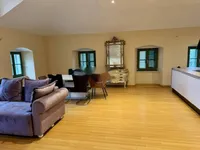 Недвижимость Трёхкомнатная квартира, Центр: 7