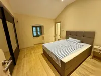 Недвижимость Трёхкомнатная квартира, Центр: 13