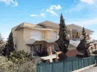 Недвижимость Apartment Croix des Gardes: 1