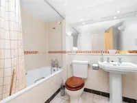 Недвижимость One Prescot Street: 7