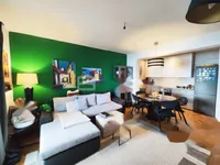 Недвижимость Трехкомнатная квартира в Центре: 2