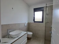 Недвижимость Трёхкомнатная квартира Ика: 8