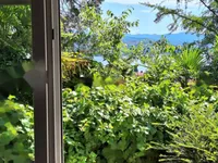 Недвижимость Трехкомнатная квартира в центре: 11