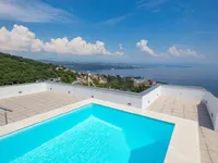 Недвижимость Четырехкомнатная квартира в центре Опатии: 24