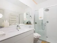 Недвижимость Трехкомнатная квартира в центре: 20