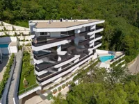 Недвижимость Трёхкомнатная квартира Центр: 30