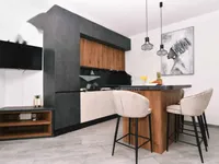 Недвижимость Двухкомнатная квартира в Центре: 2