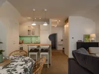 Недвижимость Двухкомнатная квартира Центр: 5