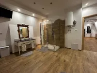 Недвижимость Четырёхкомнатная квартира Центр: 5