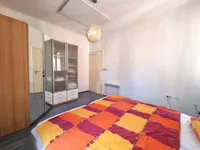 Недвижимость Трехкомнатная квартира в центре: 17