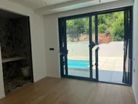 Недвижимость Трёхкомнатная квартира, центр: 13