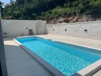 Недвижимость Трёхкомнатная квартира, центр: 15