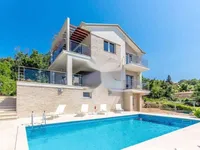 Недвижимость Семейный дом Ичичи, Опатия: 1