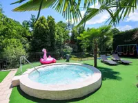 Недвижимость Многоквартирный дом Побри: 10