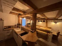 Недвижимость Многоквартирный дом Побри: 18