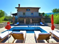 Недвижимость Семейный дом Ичичи, Опатия: 1