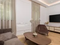 Недвижимость Двухкомнатная квартира в центре: 13