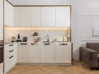 Недвижимость Двухкомнатная квартира в центре: 14