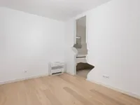 Недвижимость Двухкомнатная квартира в центре: 6