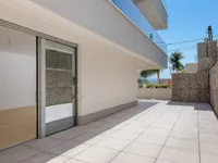 Недвижимость Двухкомнатная квартира в центре: 27