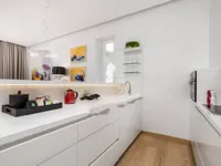 Недвижимость Трёхкомнатная квартира в Опатии: 13