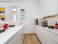 Недвижимость Трёхкомнатная квартира в Опатии: 14