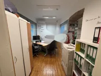 Недвижимость Двухкомнатная квартира в центре: 6