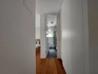 Недвижимость Трехкомнатная квартира в центре: 7